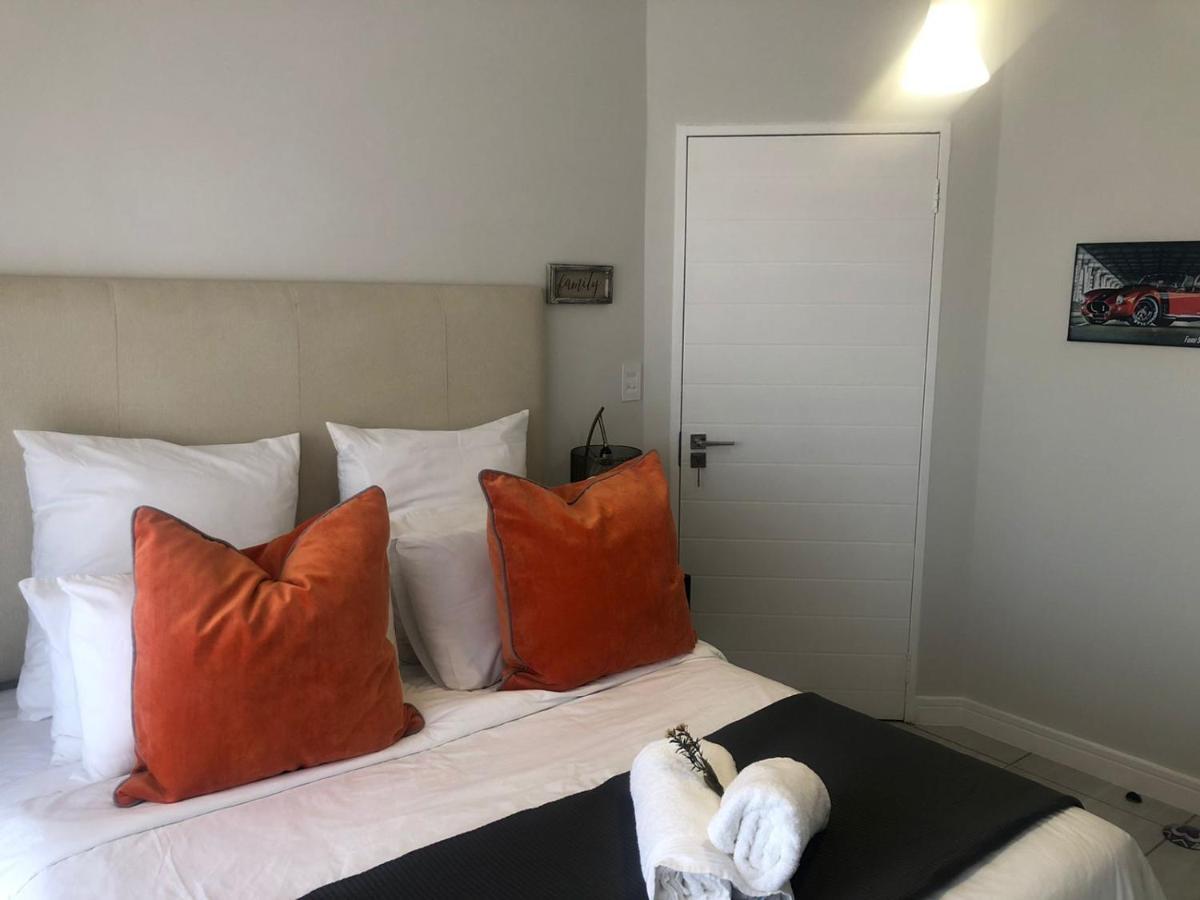 Luxurious Waterfall 1 Bedroom Condo With Free Uncapped Wifi Midrand Eksteriør bilde