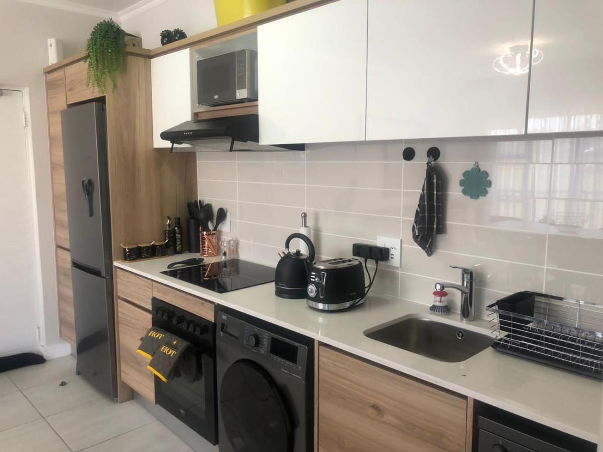 Luxurious Waterfall 1 Bedroom Condo With Free Uncapped Wifi Midrand Eksteriør bilde